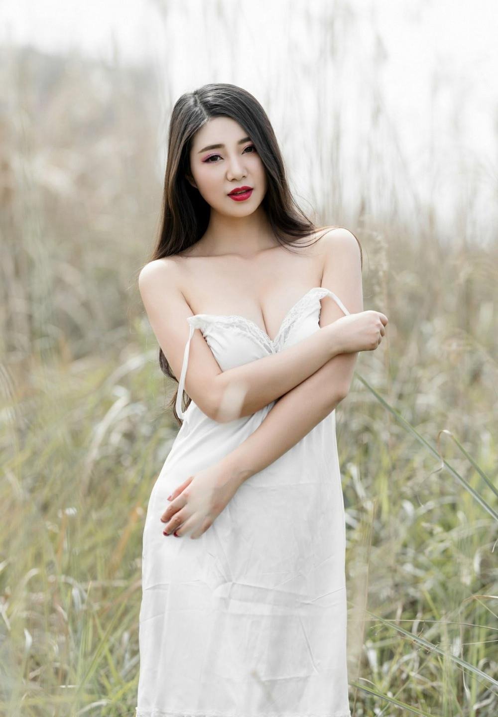 曹榴 最新