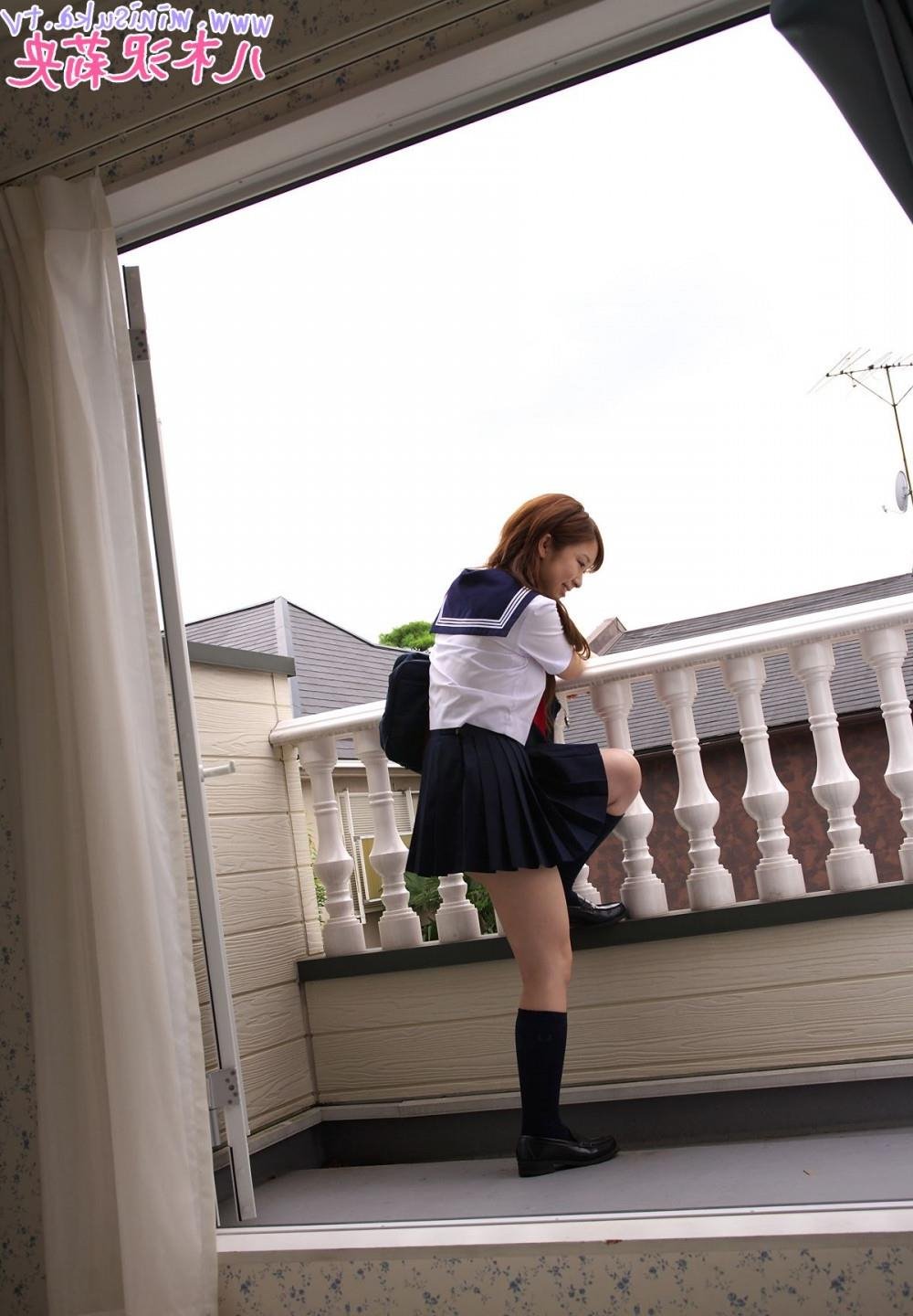 ������������2012