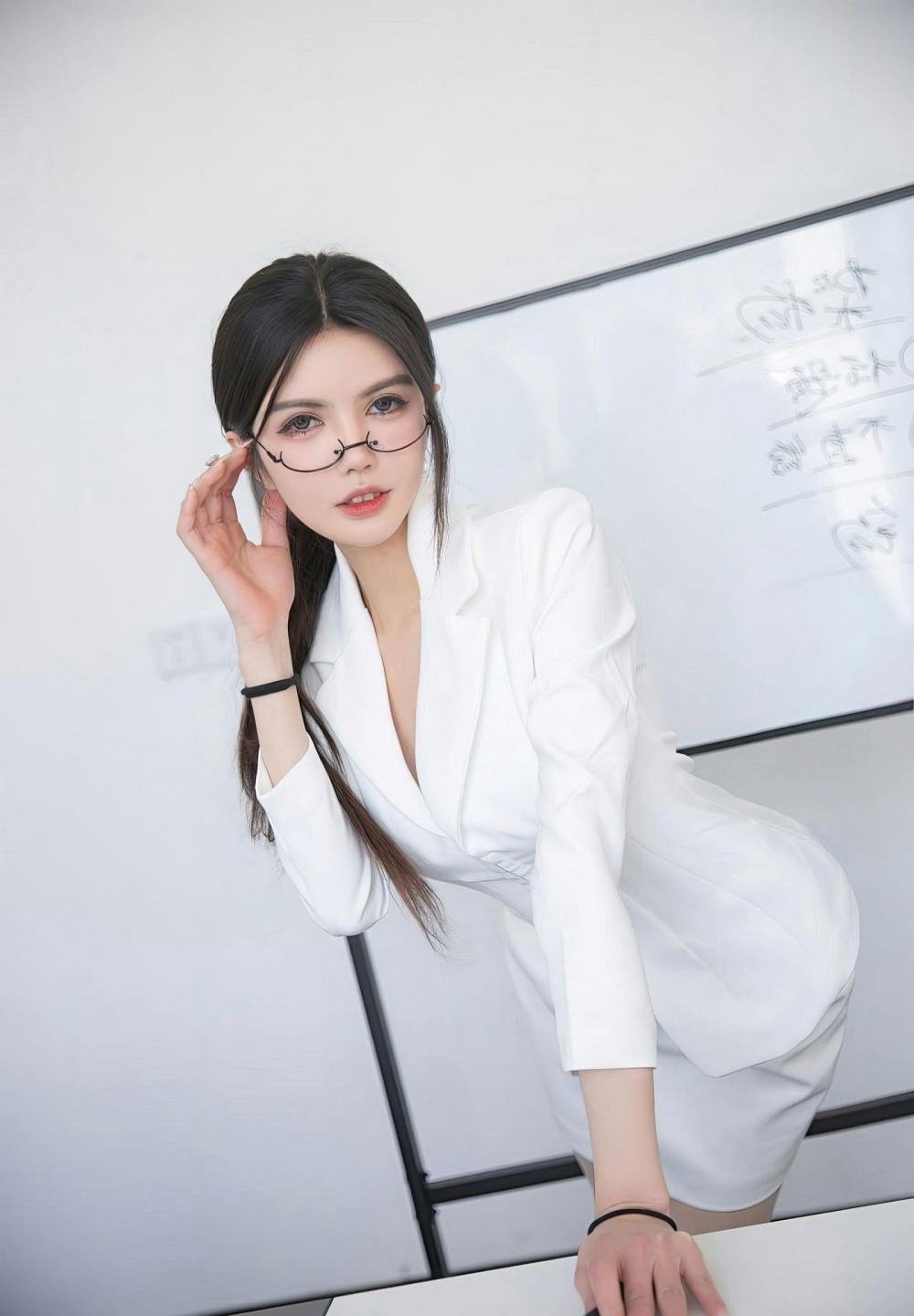 yy ����