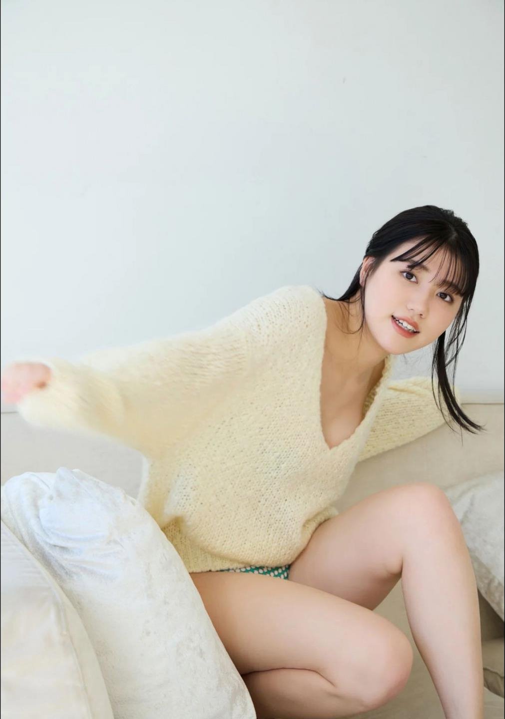 ����һ������ɫ��Ծ���