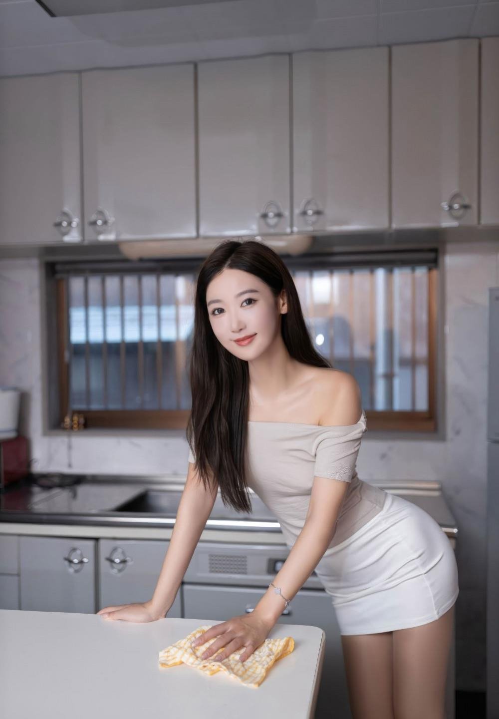 av��