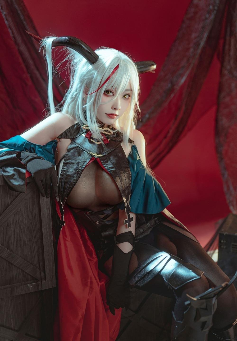 �������