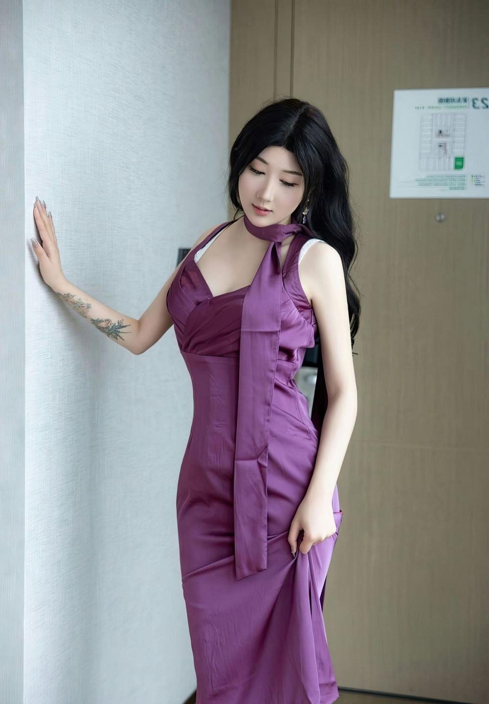 美女超短裙热舞