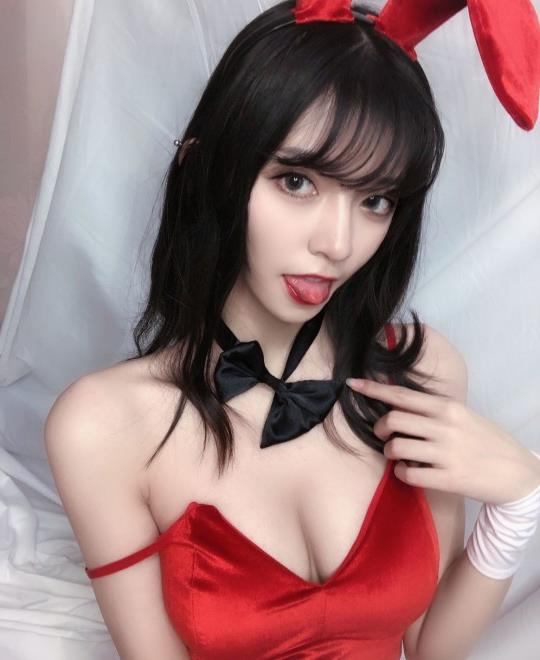 ��ݸ��Ů�������¼�