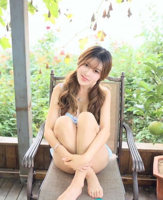avŮ��