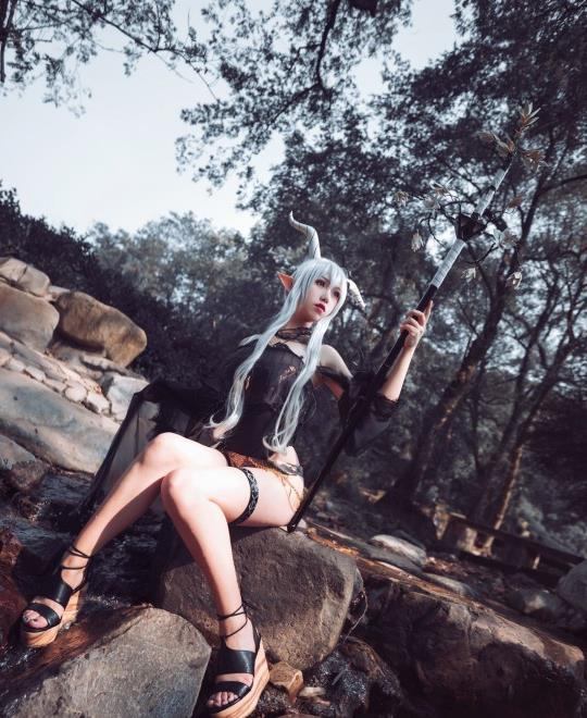 r�����ݴ�ɫ��